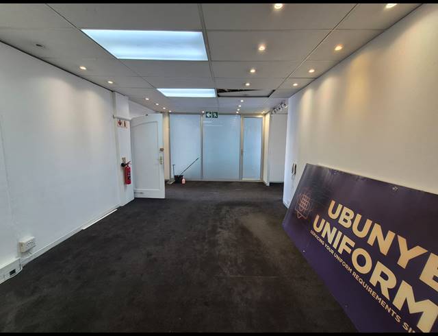 380M² OFFICE TO LET IN WOODMEAD